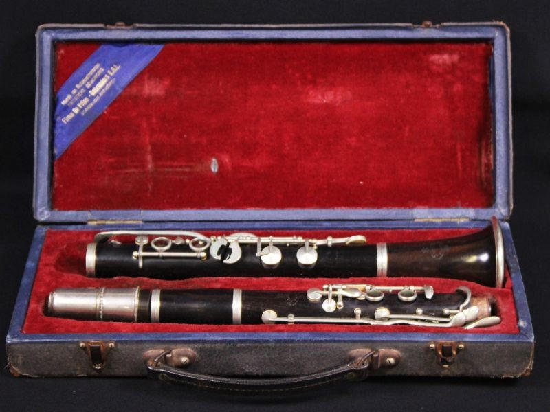 van D.Noblet Paris Kringwinkel